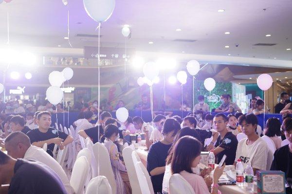 我在街角遇见你玫瑰金街第二届相亲大会